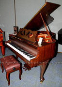 Hallet Davis H-152S Grand Piano from Chicago Pianos . com