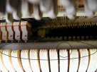 chicago pianos . com - Grooves, strings misaligned thumb.JPG (5574 bytes)