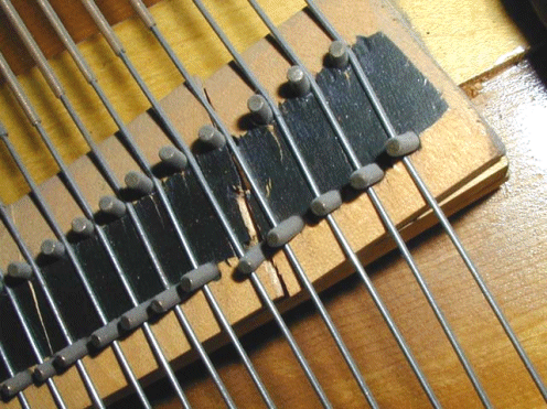 Bridge Crack.gif (147291 bytes)